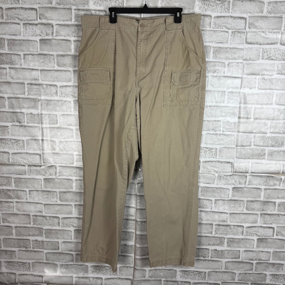 Cabelas The 7 Pocket Hiker Beige Khaki Straight Leg Cargo Pants Mens 40 x 32